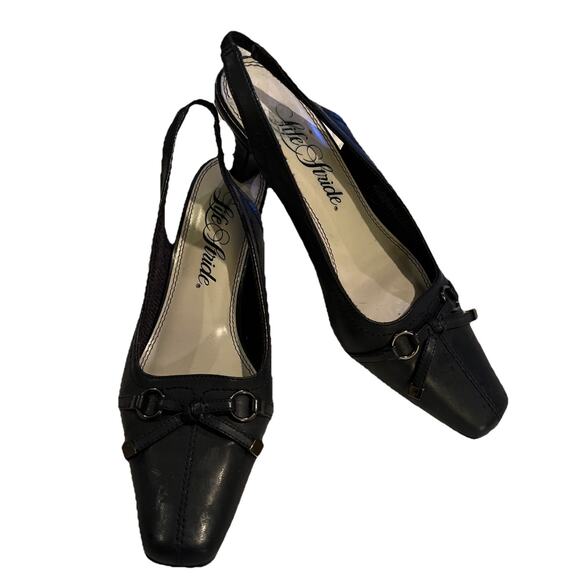 LifeStride Shoes - Life stride Soft System Shania Slingback Pump Navy Size 7.5M